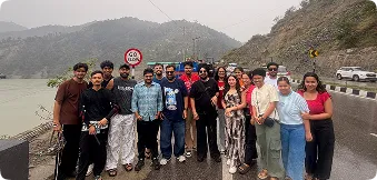 group-trip-image